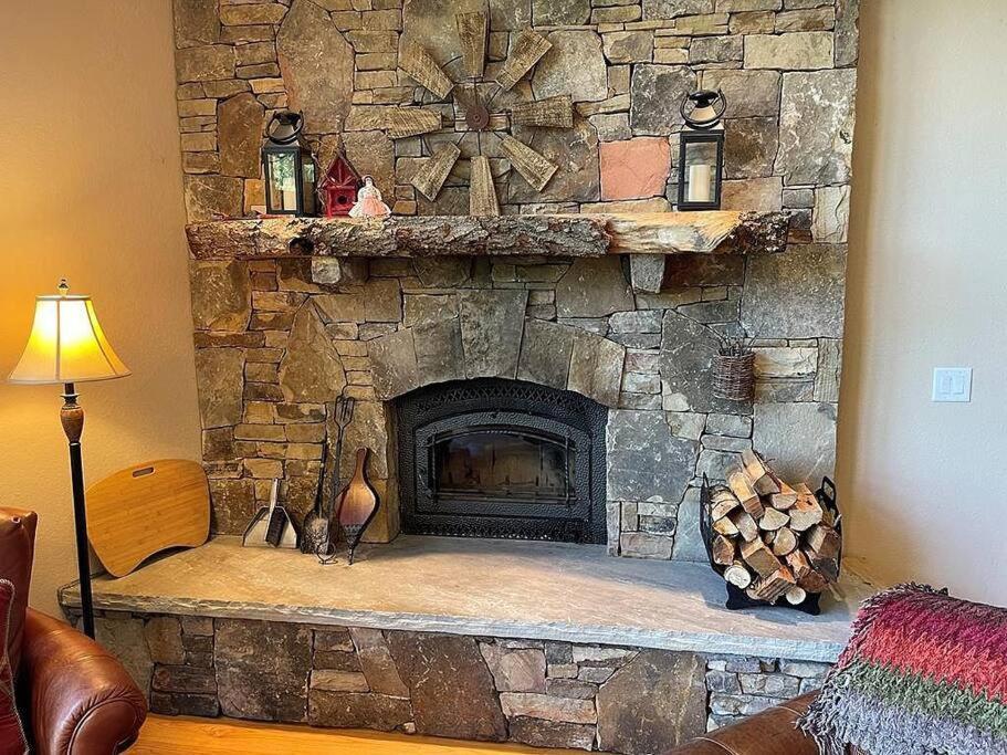 --Mountain Chalet Getaway With Breathtaking View Next To Tail Of Dragon-- Robbinsville Bagian luar foto