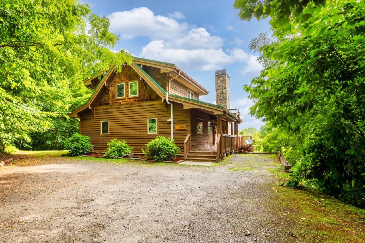 --Mountain Chalet Getaway With Breathtaking View Next To Tail Of Dragon-- Robbinsville Bagian luar foto