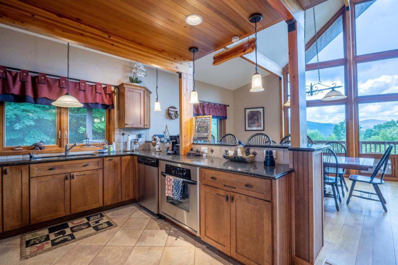 --Mountain Chalet Getaway With Breathtaking View Next To Tail Of Dragon-- Robbinsville Bagian luar foto