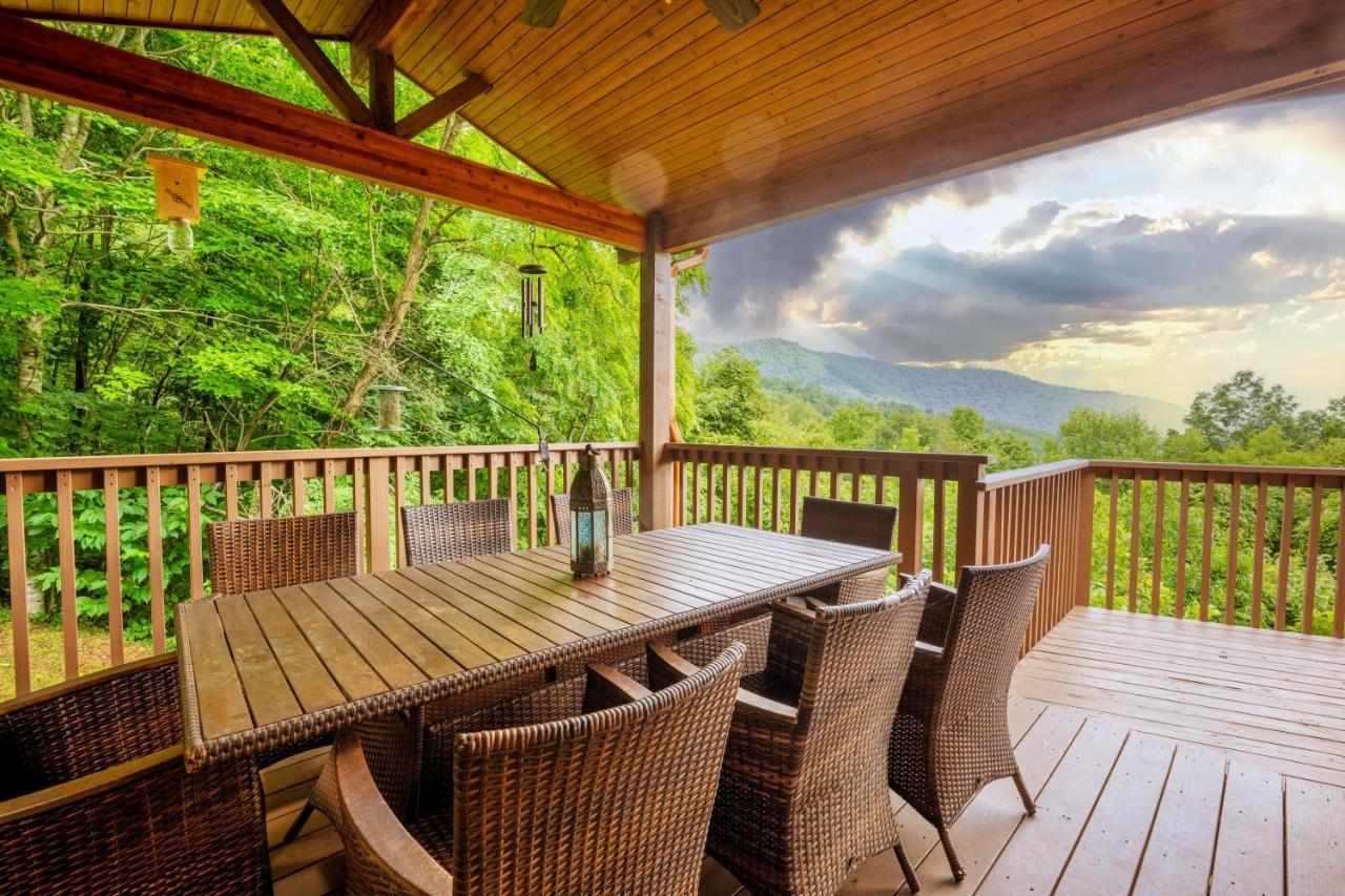 --Mountain Chalet Getaway With Breathtaking View Next To Tail Of Dragon-- Robbinsville Bagian luar foto