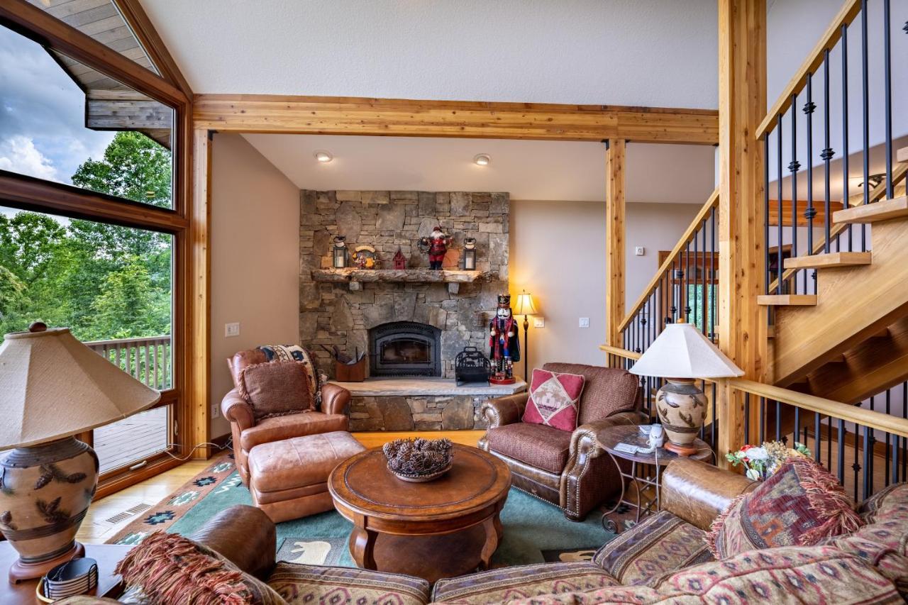 --Mountain Chalet Getaway With Breathtaking View Next To Tail Of Dragon-- Robbinsville Bagian luar foto