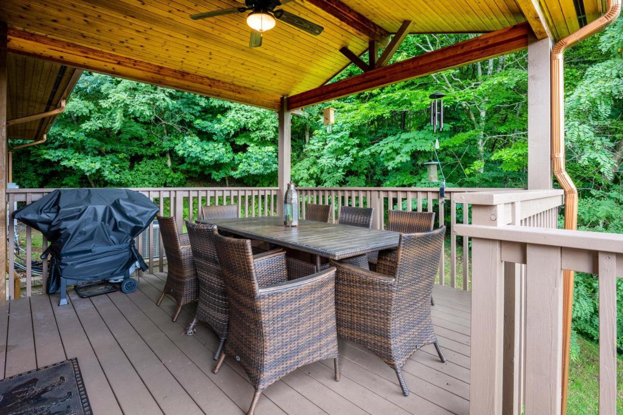 --Mountain Chalet Getaway With Breathtaking View Next To Tail Of Dragon-- Robbinsville Bagian luar foto